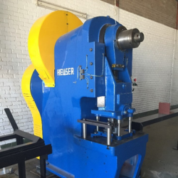 MTP Manual Single-Line Cropping & Nibbing Machine